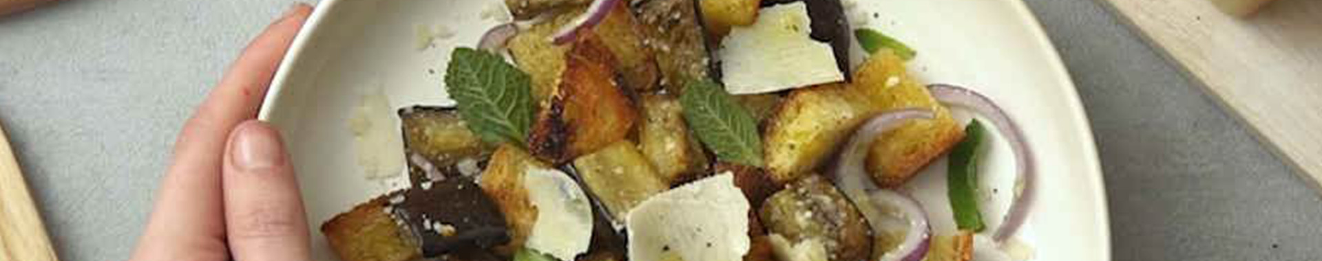 Panzanella_pane_tostato-m