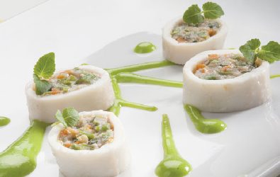 Totano farcito alle verdure e Grana Padano, crema di piselli alla menta