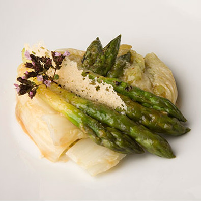 Braised Chinese cabbage with asparagus au gratin with Grana Padano
