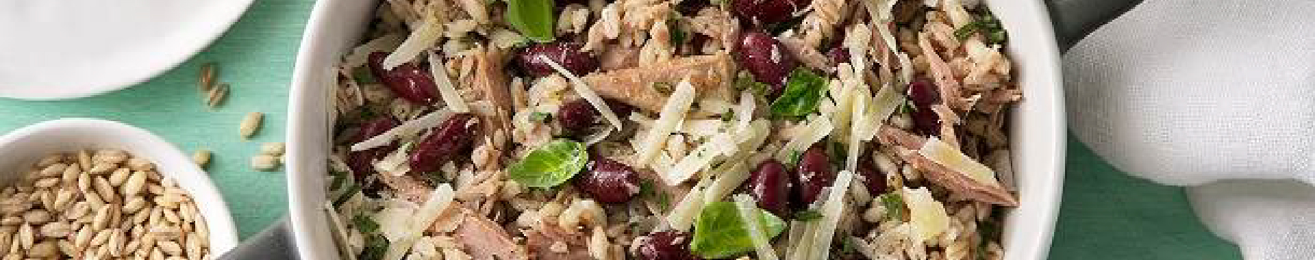 Insalata di orzo, tonno, fagioli, basilico e Grana Padano-m