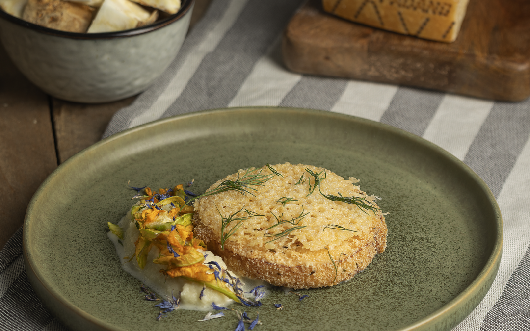 Cotoletta di sedano rapa in crosta di Grana Padano oltre 20 mesi