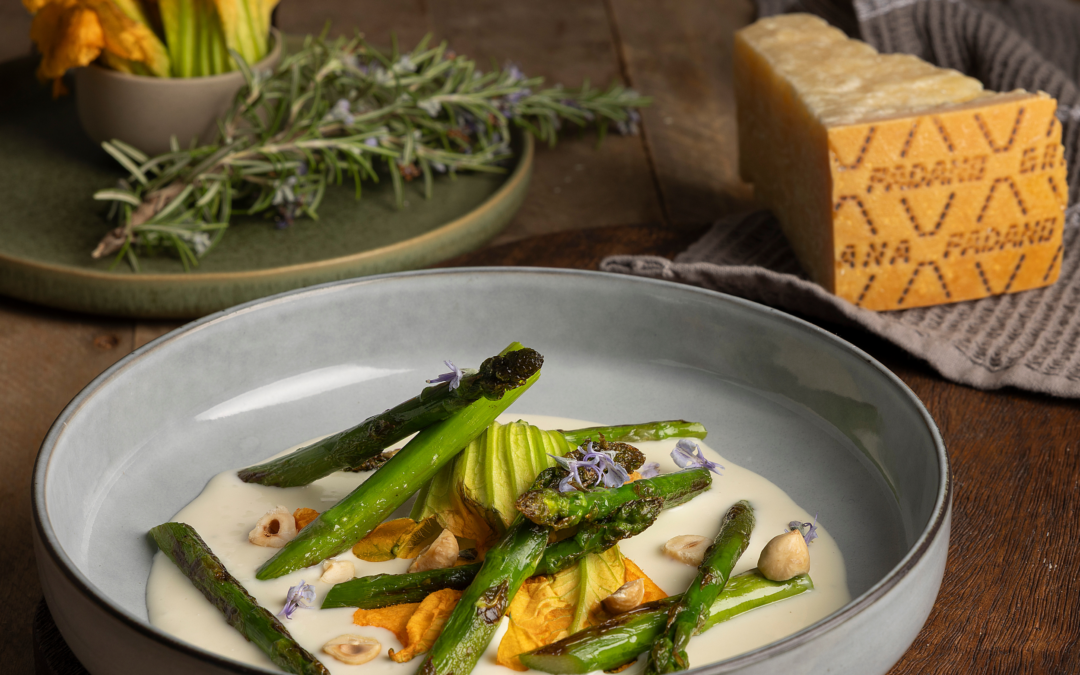 Asparagi arrosto con crema soffice di Grana Padano DOP Riserva, nocciole tostate e burro nocciola