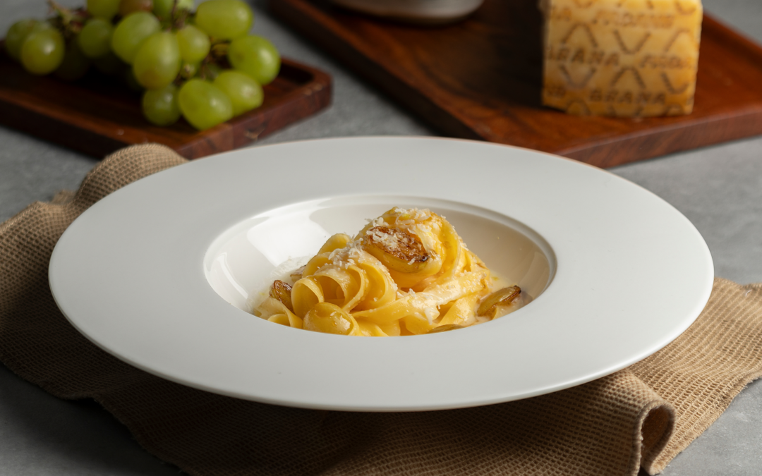 Tagliolini, Grana Padano DOP Riserva, uva ripassata e limone